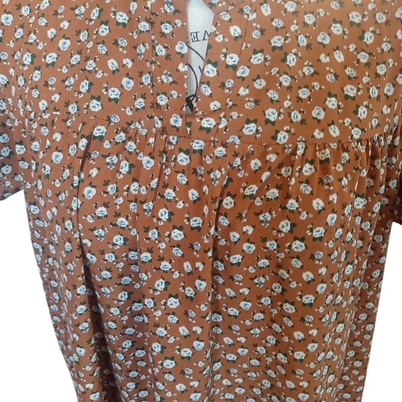 Shein dress - Picture 2 of 5